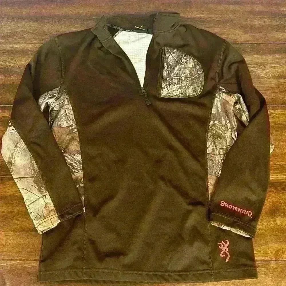 Women’s size small Browning camouflage, long sleeve, quarters zip sweatshirt